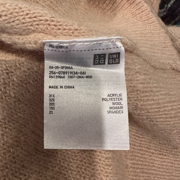 Uniqlo Wool & Mohair Blush Sweater Small - Picture 5 of 5